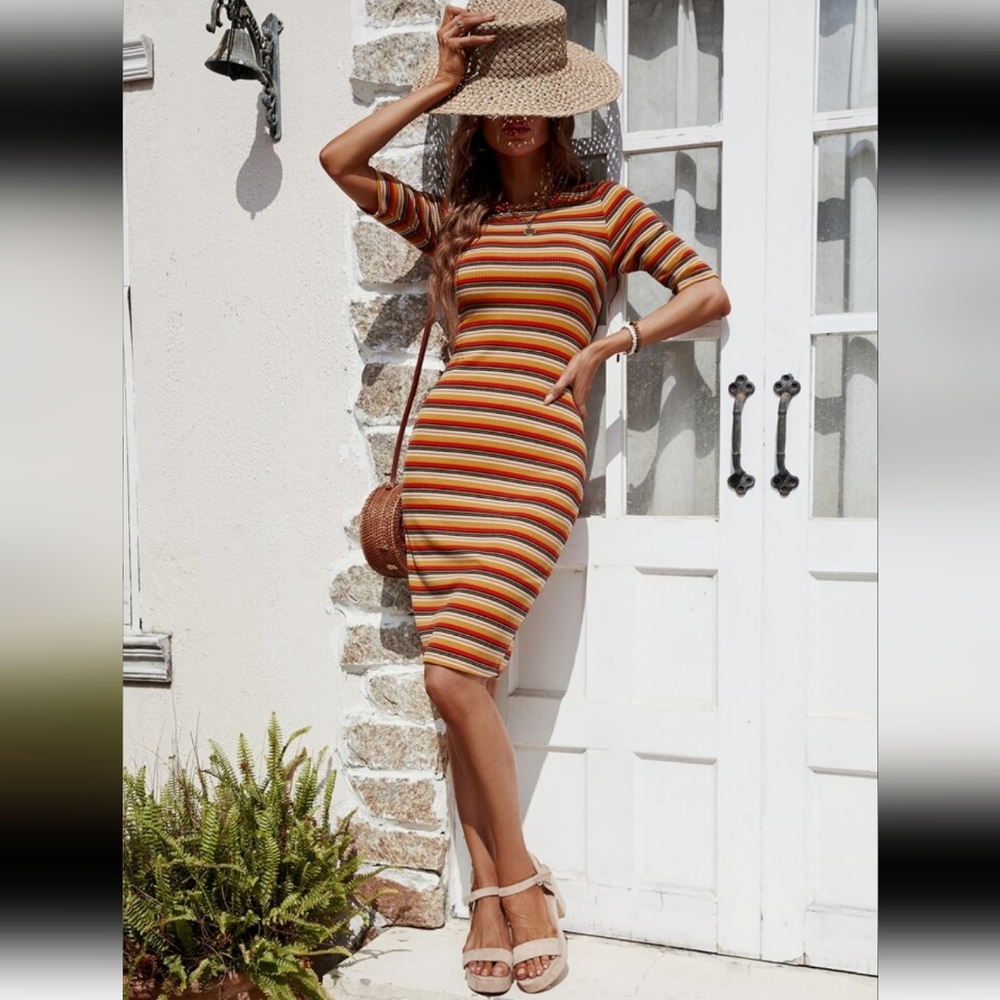 🌈 EUC Body Con 3/4 Sleeve Striped Dress
